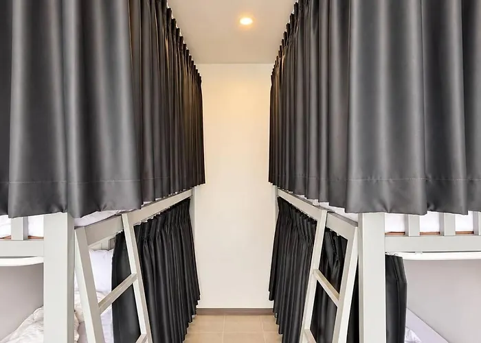 Hello 15 Hostel