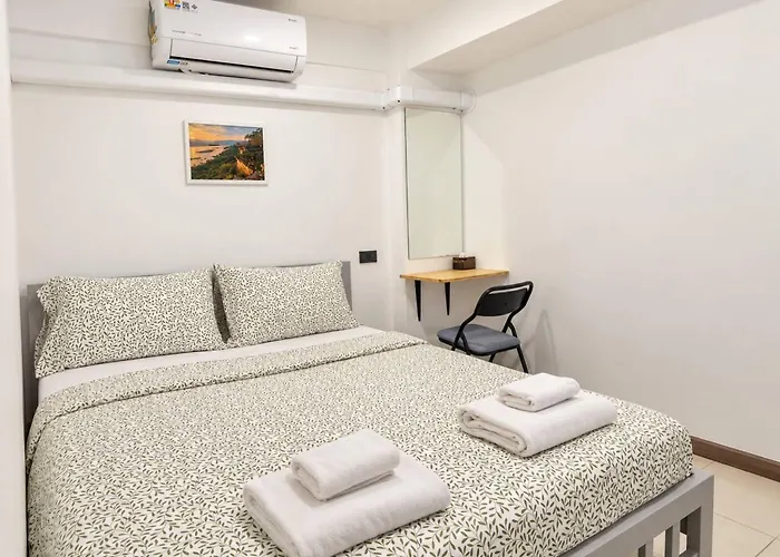Hostel Hello 15 *